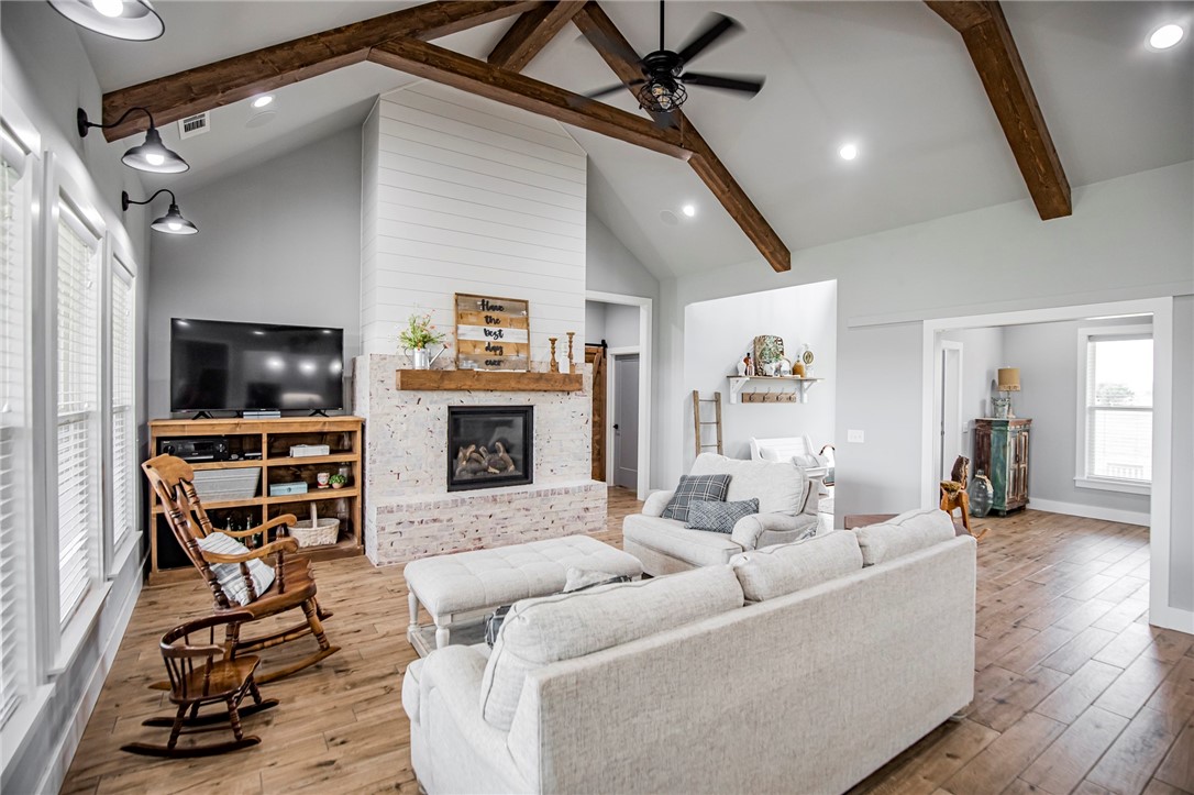 25-20-32-RURAL - Residential