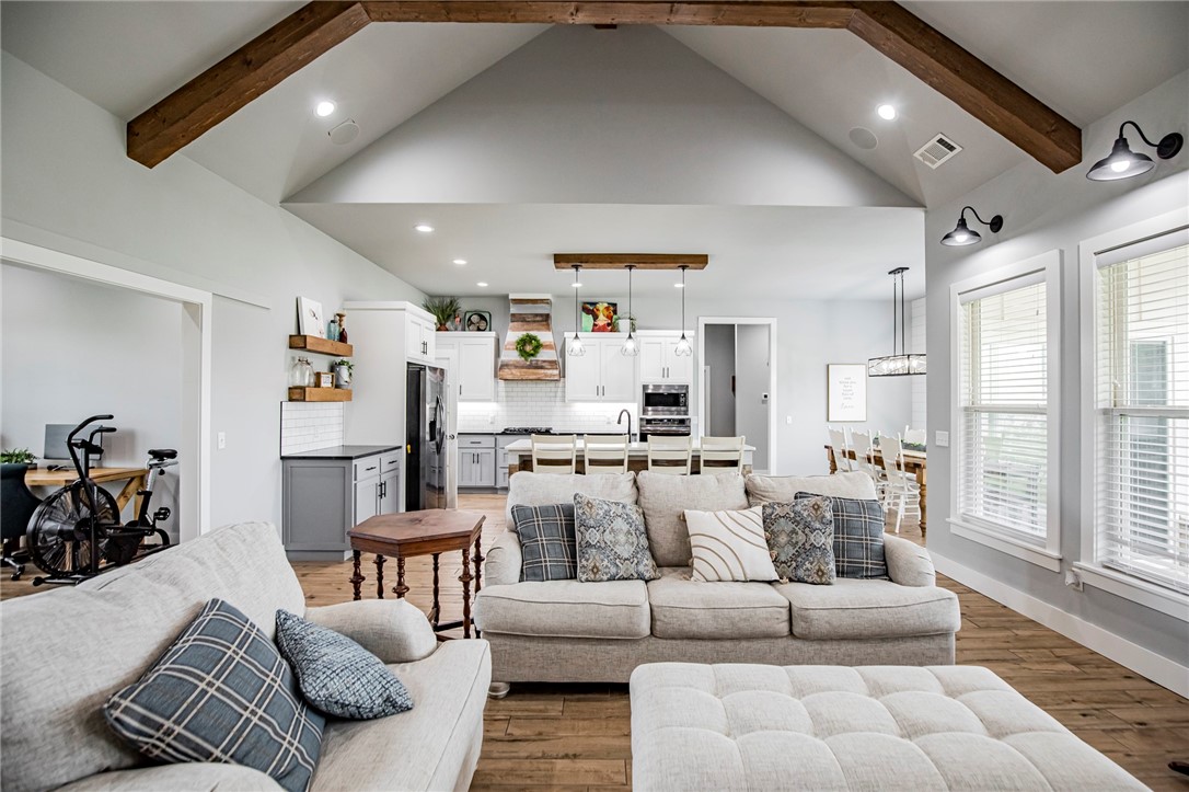 25-20-32-RURAL - Residential