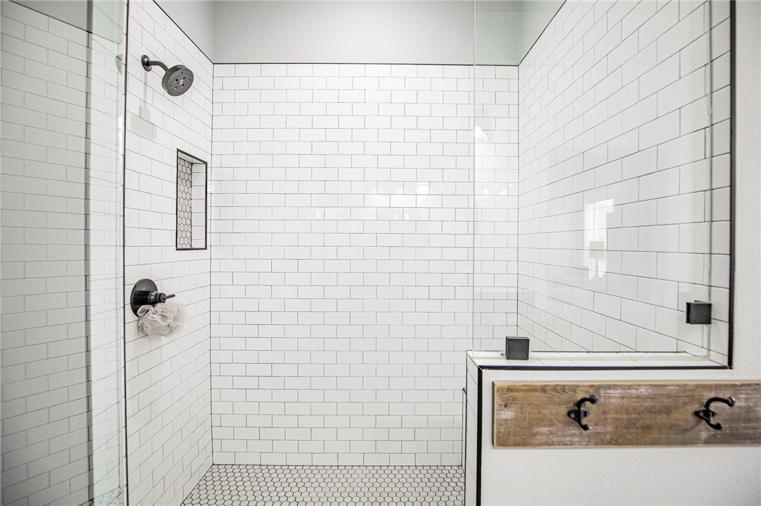 25-20-32-RURAL - Residential