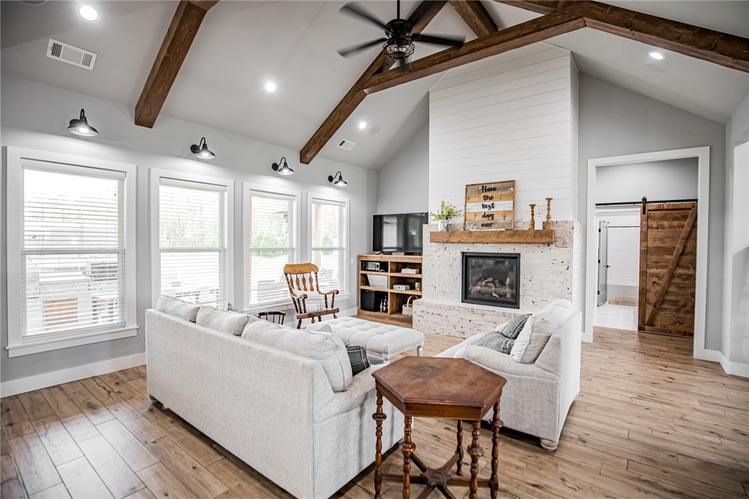 25-20-32-RURAL - Residential