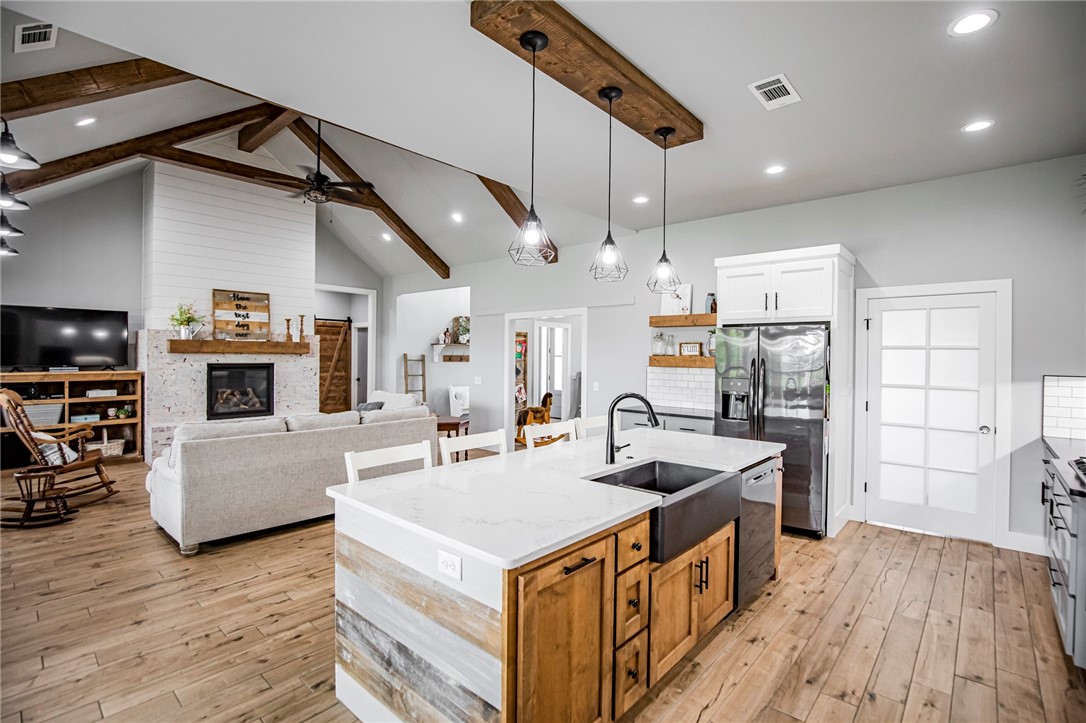 25-20-32-RURAL - Residential