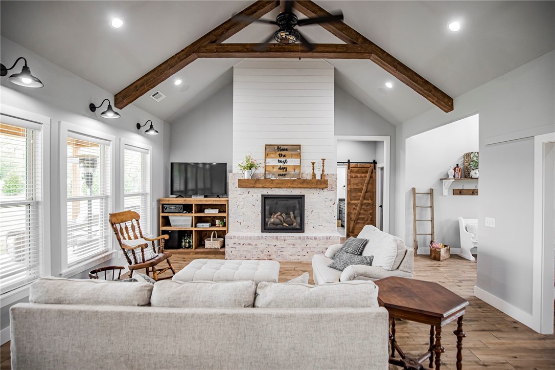 25-20-32-RURAL - Residential