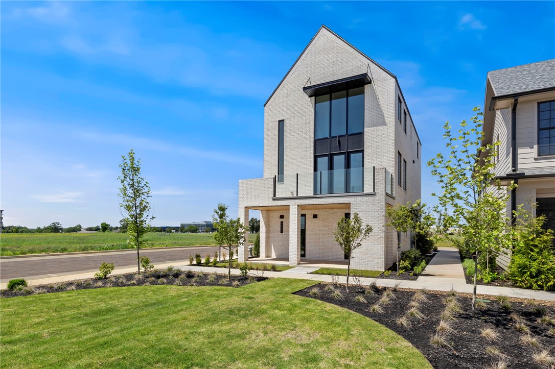 Pinnacle Village - Residential
