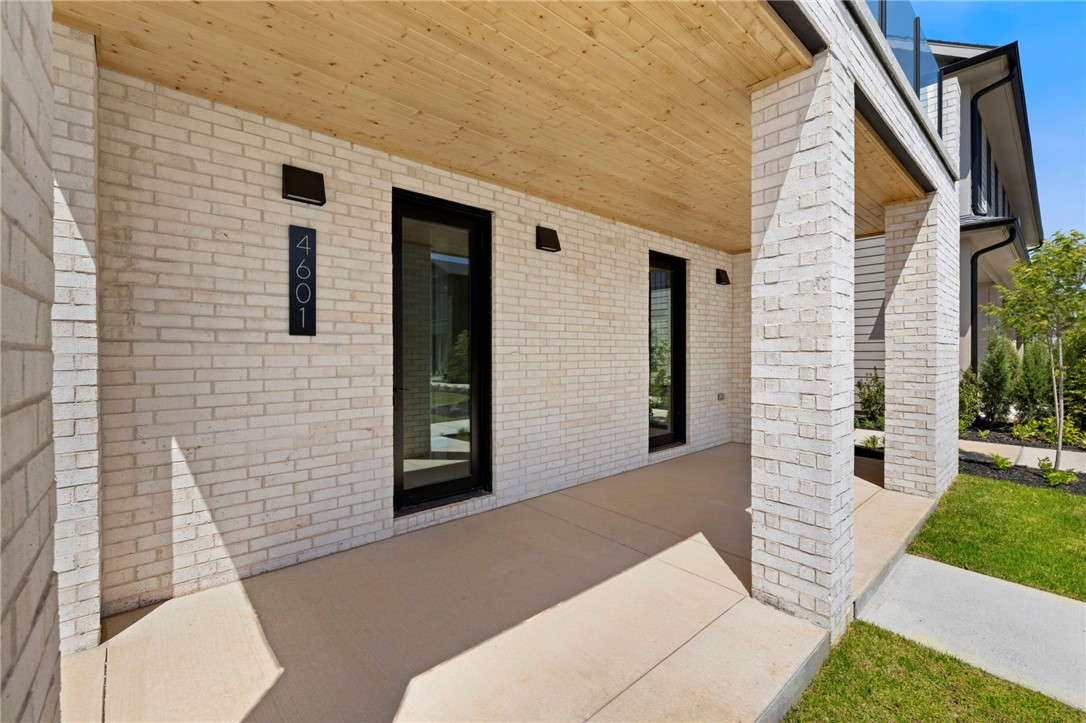Pinnacle Village - Residential