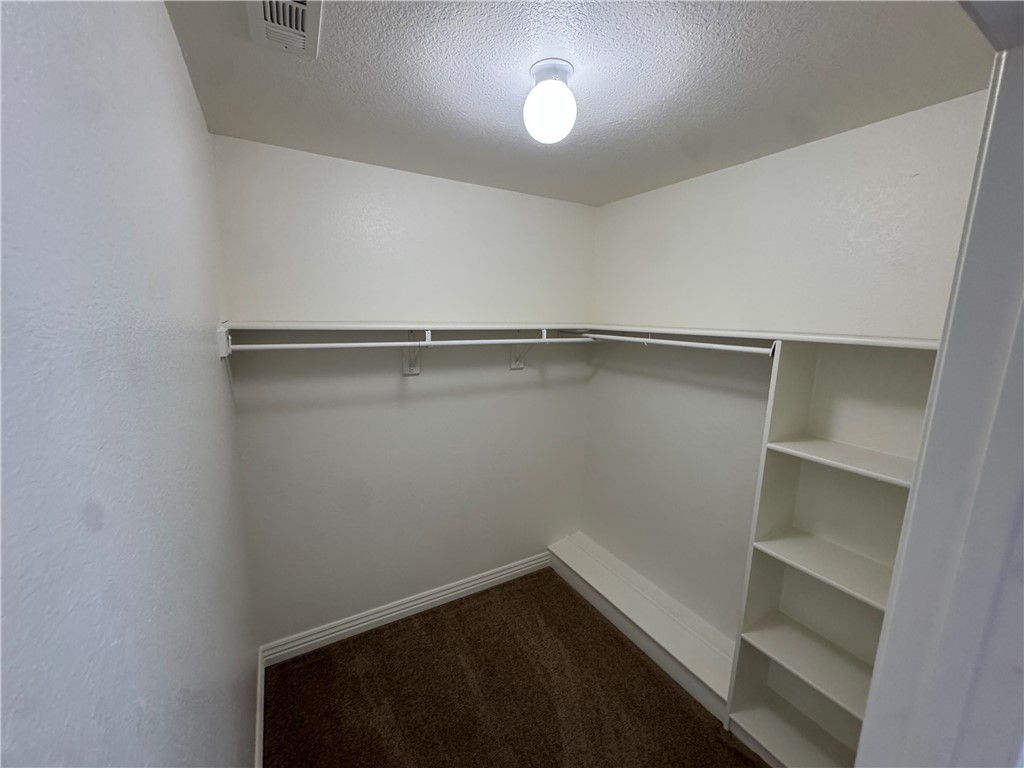 Wood Av. Condo-Hpr - Residential Lease