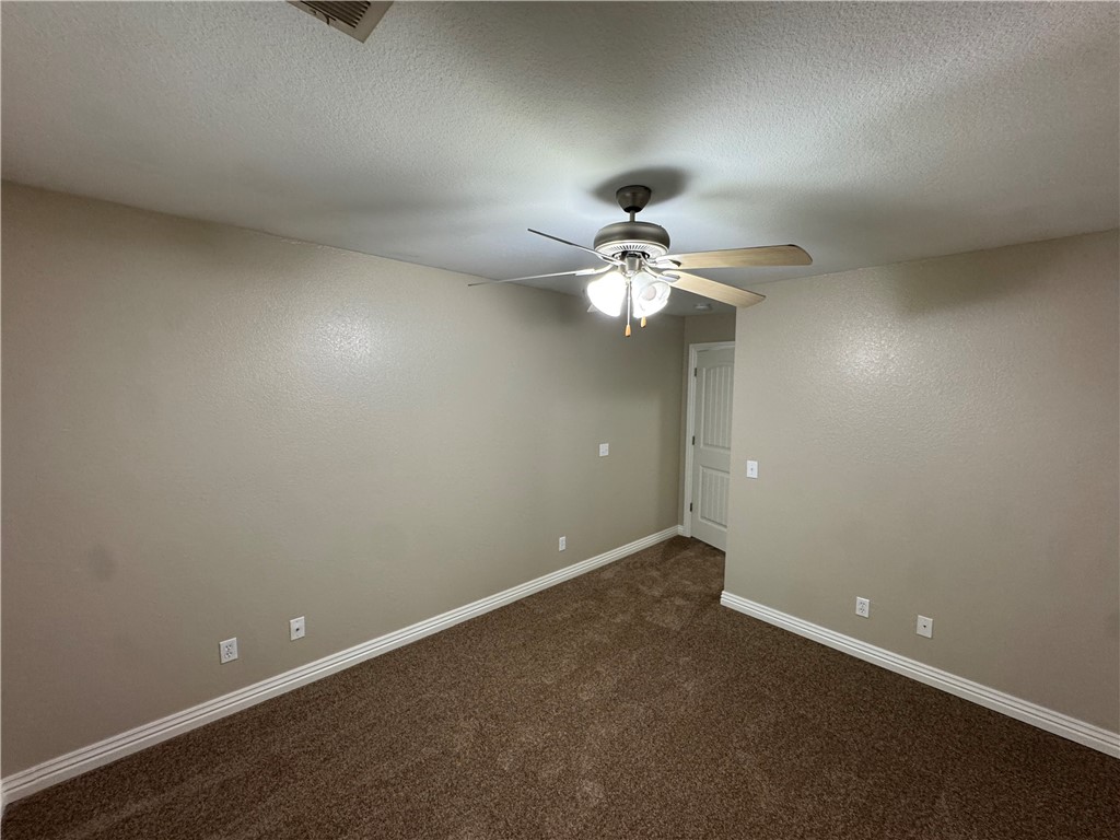 Wood Av. Condo-Hpr - Residential Lease