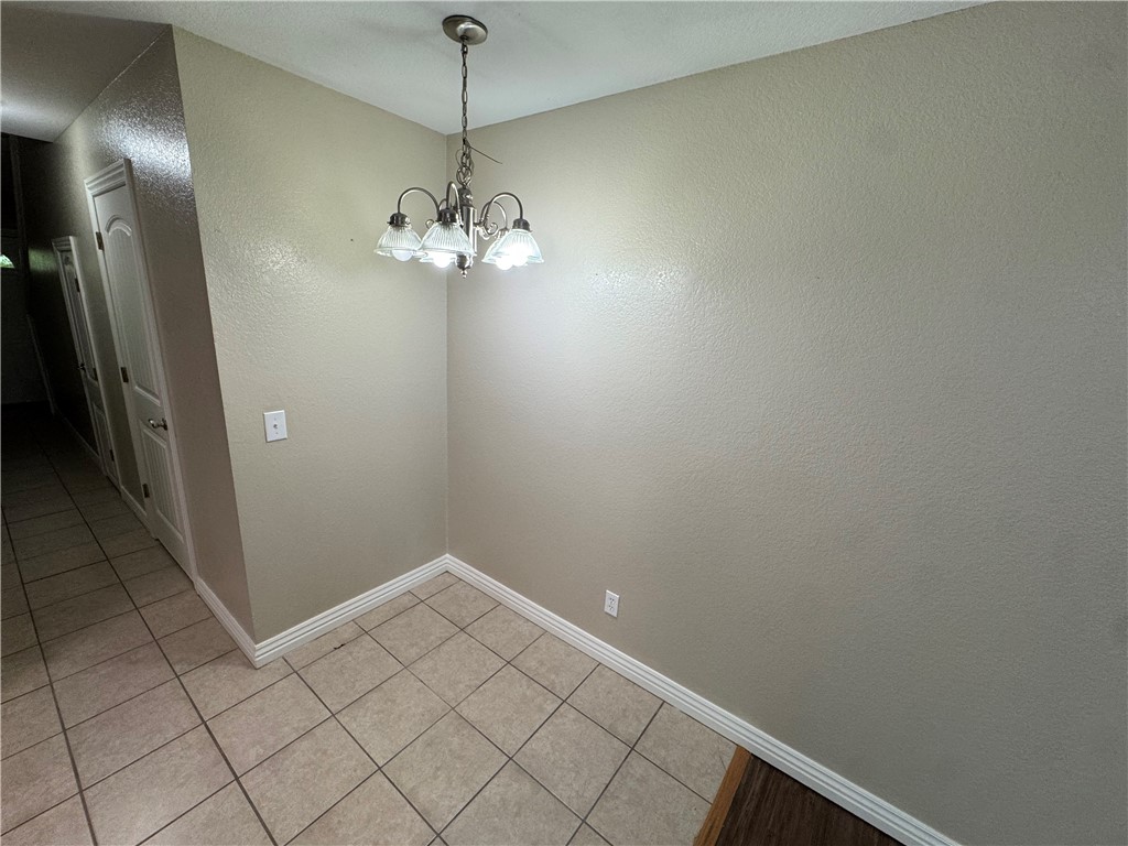 Wood Av. Condo-Hpr - Residential Lease