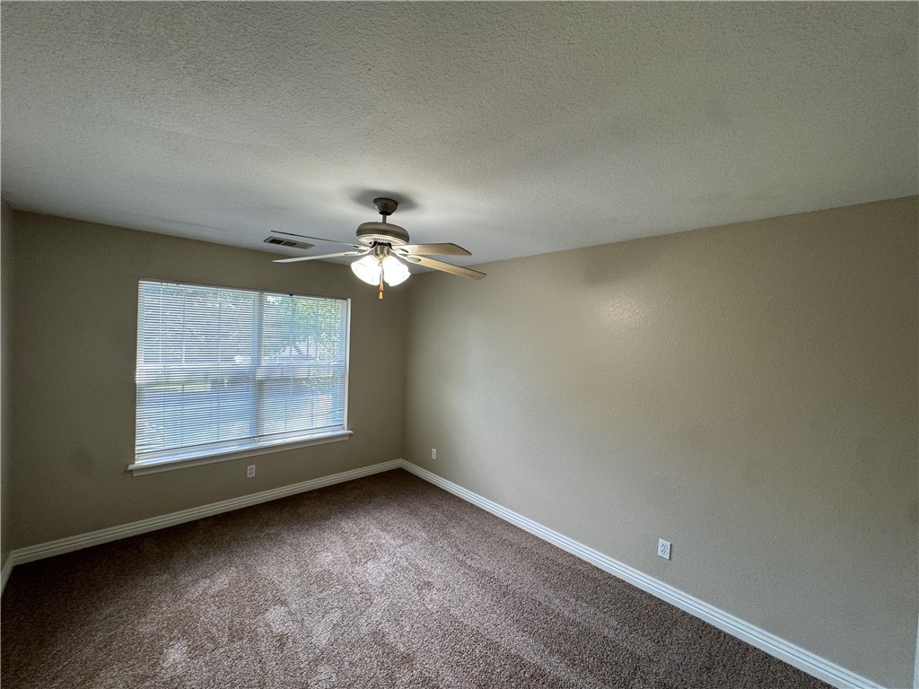 Wood Av. Condo-Hpr - Residential Lease