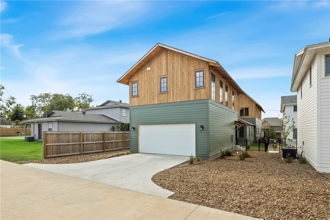 Arboretum Row - Residential