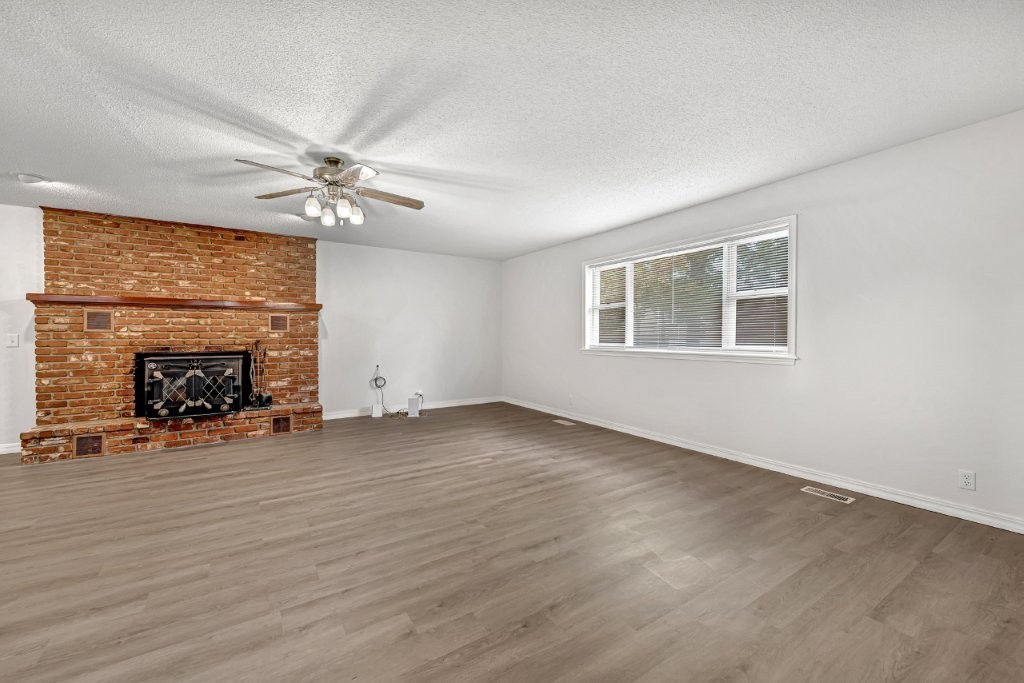 32-21-28-GARFIELD - Residential