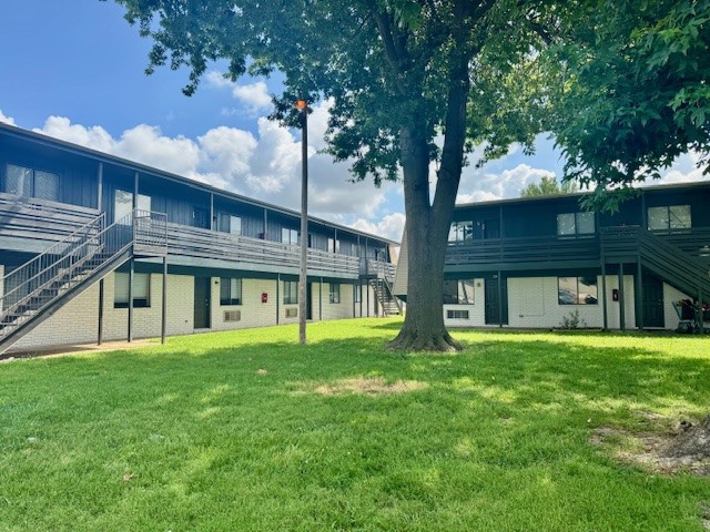 Newly renovated one bedroom located in Springdale! All new flooring, appliances, countertops, cabinets, and paint! Comes with refrigerator, oven/range, and dishwasher. Laundry onsite. We process applications as we receive and once an application is approved, we reach out for deposit. Deposit secures the unit not the application. Please be aware of scams. Our application process is to be paid online through a secure portal, and we do not accept cash, CashApp, Venmo, and/or PayPal. Showings are through appointments only. Tenants responsible for all utilities - $25 water fee charged to account every month