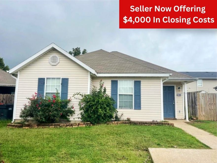 This cozy 3-bed, 1-bath home offers an open living area that creates a bright & airy feel throughout. Perfect for first-time buyers, this home provides a great layout with easy flow from room to room, making it an ideal space for everyday living. The property also boasts an easy-to-maintain backyard & extended patio. Located just 5 minutes from downtown Springdale, The Jones Center, and Springdale High School, this home is perfectly positioned for convenience, giving you quick access to local amenities, schools, & parks. This home is an excellent opportunity for a starter home or investment property with great potential in a prime location. Refrigerator, washer, & dryer convey.