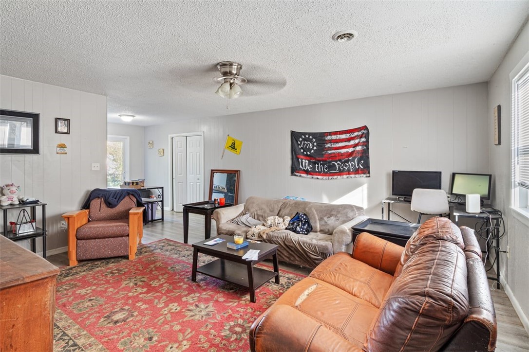 L M Proctors Add Siloam Spgs - Residential Income