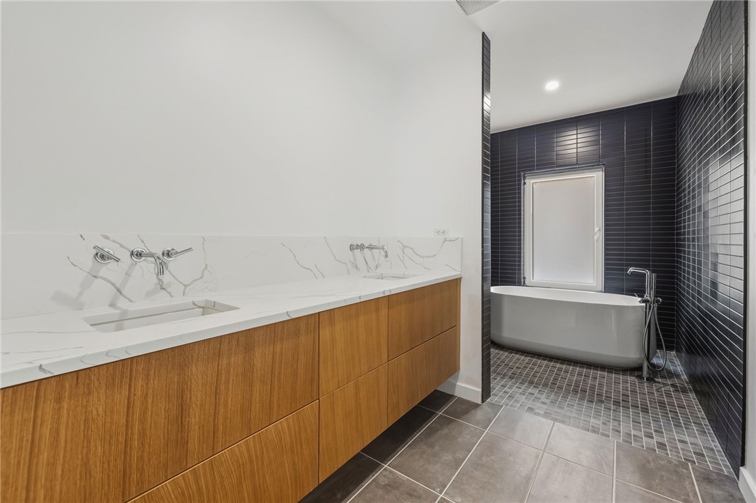 LIGHTBOX AT MARKET-BENTONVILLE - Residential