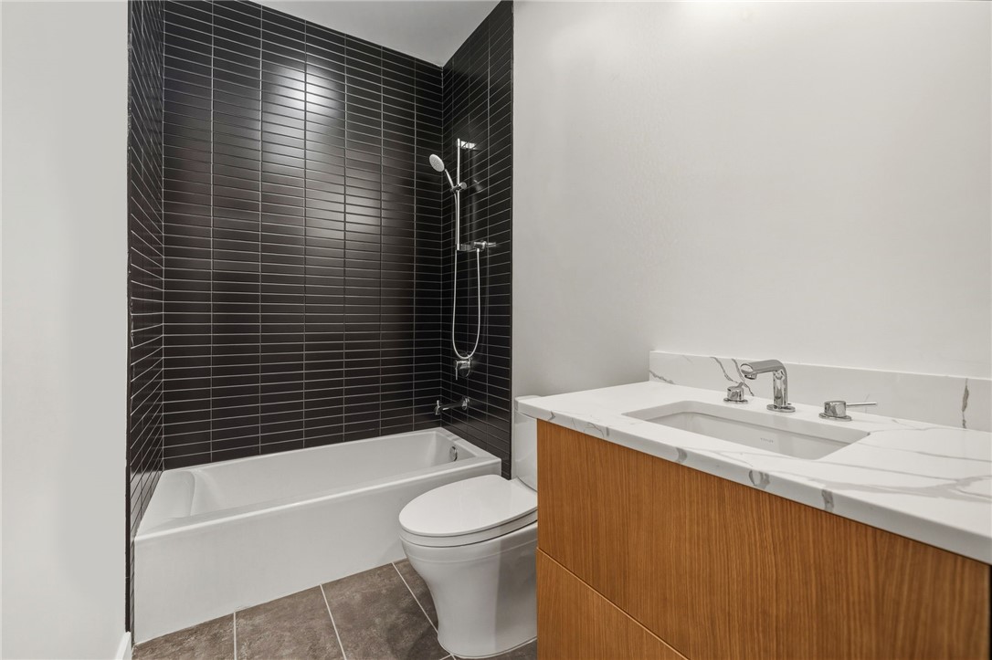 LIGHTBOX AT MARKET-BENTONVILLE - Residential