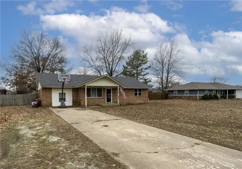 MLS: 1295257