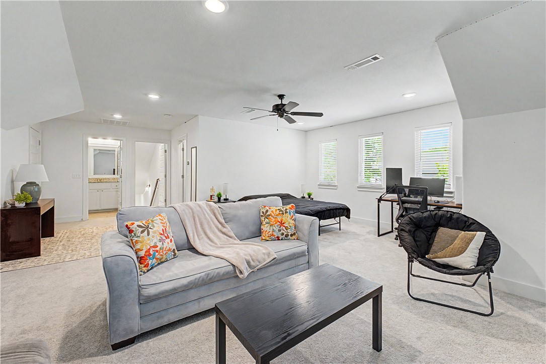 Knolls - Residential