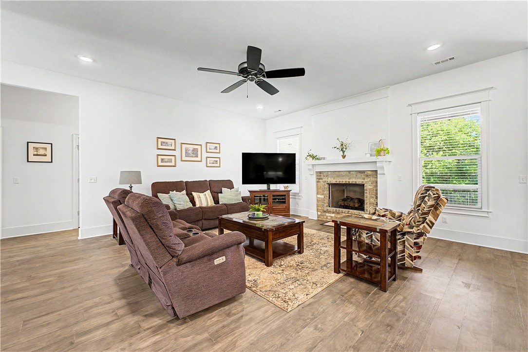 Knolls - Residential