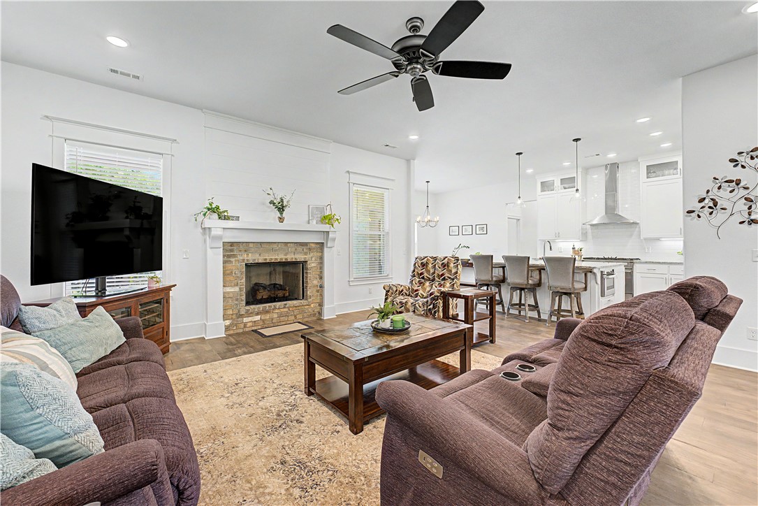 Knolls - Residential