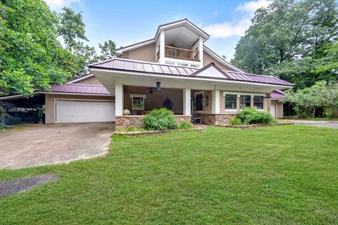 Photo of 8214 Robin Lane, Rogers, AR 72756 (MLS # 1348087)
