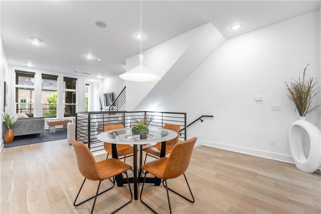 T J HOLLANDS SUB-BENTONVILLE - Residential