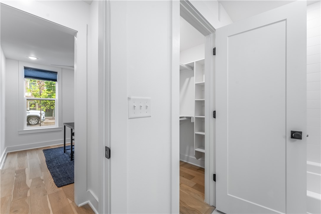 T J HOLLANDS SUB-BENTONVILLE - Residential