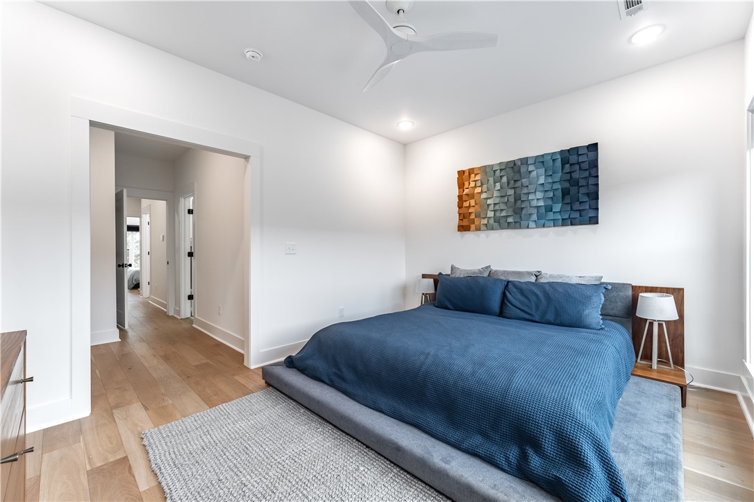 T J HOLLANDS SUB-BENTONVILLE - Residential