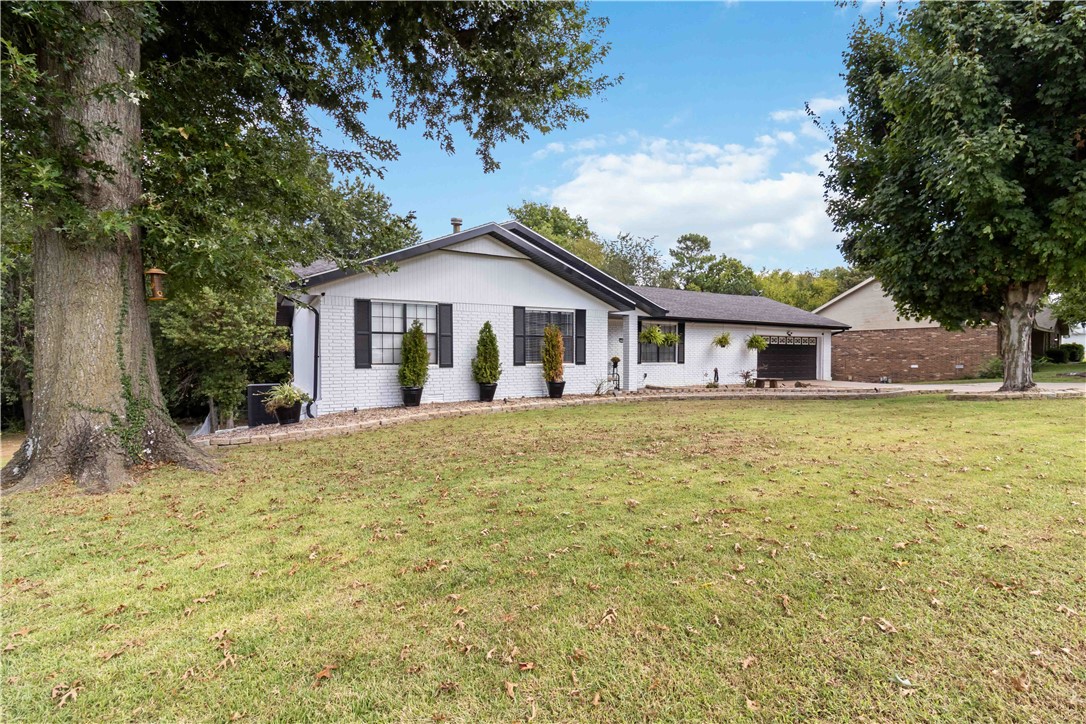 High Chaparral I - Residential