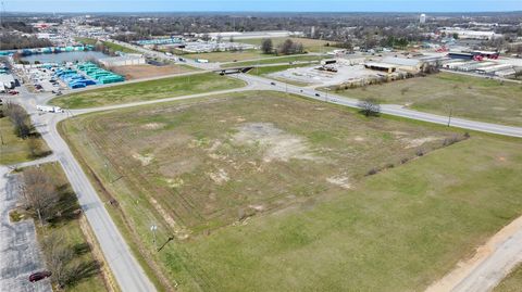 1500 E 412 Highway Siloam Springs AR 72761