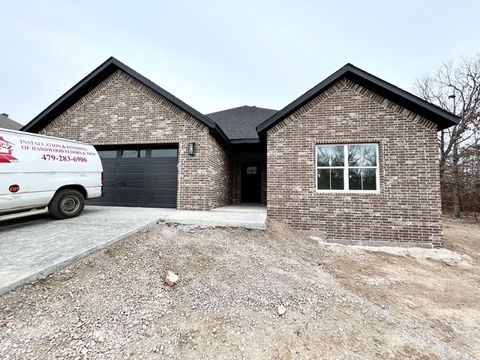 Photo of 20 Orkney Drive, Bella Vista, AR 72715 (MLS # 1331030)