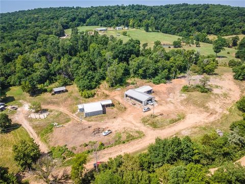 Single Family Residence in Prairie Grove AR 13823 Kettle Springs (WC 212) Road 33.jpg