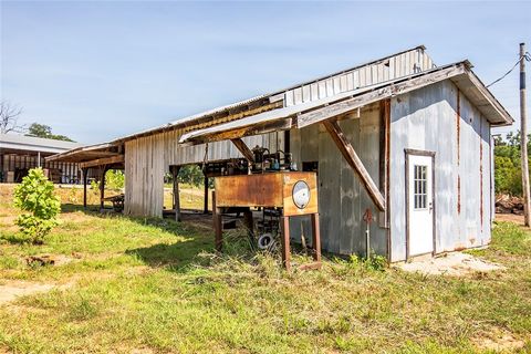 Single Family Residence in Prairie Grove AR 13823 Kettle Springs (WC 212) Road 44.jpg