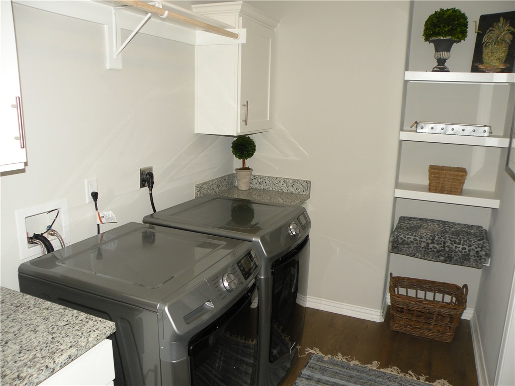 Unit 106 Holiday Island - Residential