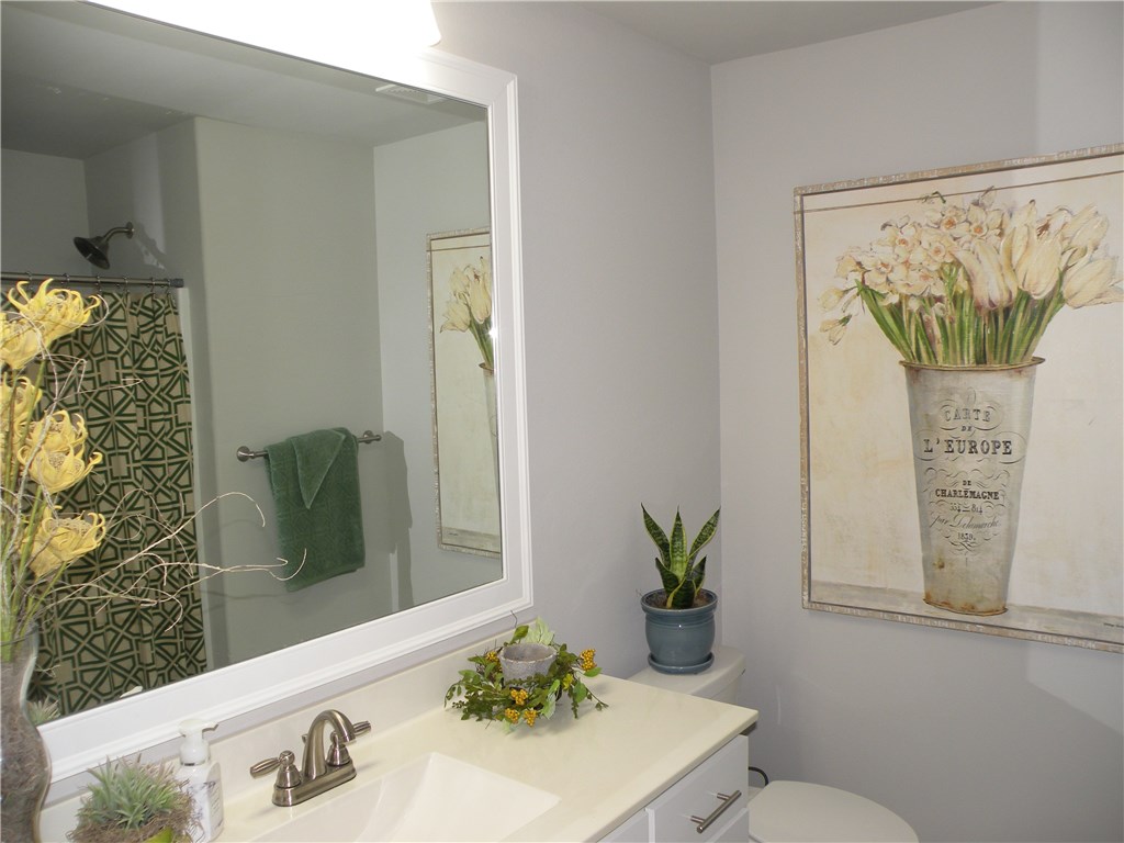 Unit 106 Holiday Island - Residential