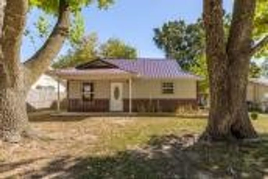 Come home to this well maintained, low maintenance, move in ready 3 bedroom 2 bathroom cozy house right in the middle of town! This home features things like metal siding, luxury vinal flooring and metal roof, with parking in front or back of the home there is space for everyone! Close to everything in Lincoln, you dont have to travel far for the necessities and can just enjoy a relaxed small town feel! Schedule your showing today!