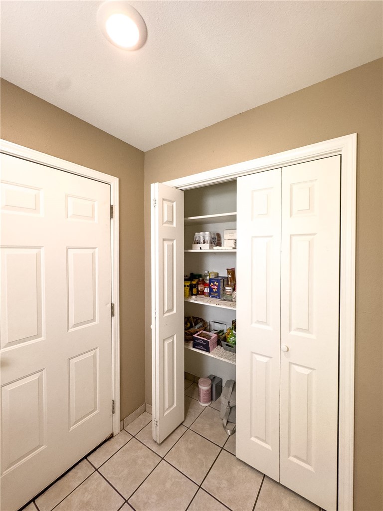 Seminole Hills Rogers - Residential