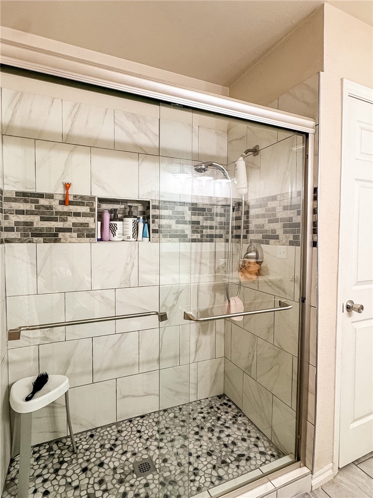 Seminole Hills Rogers - Residential