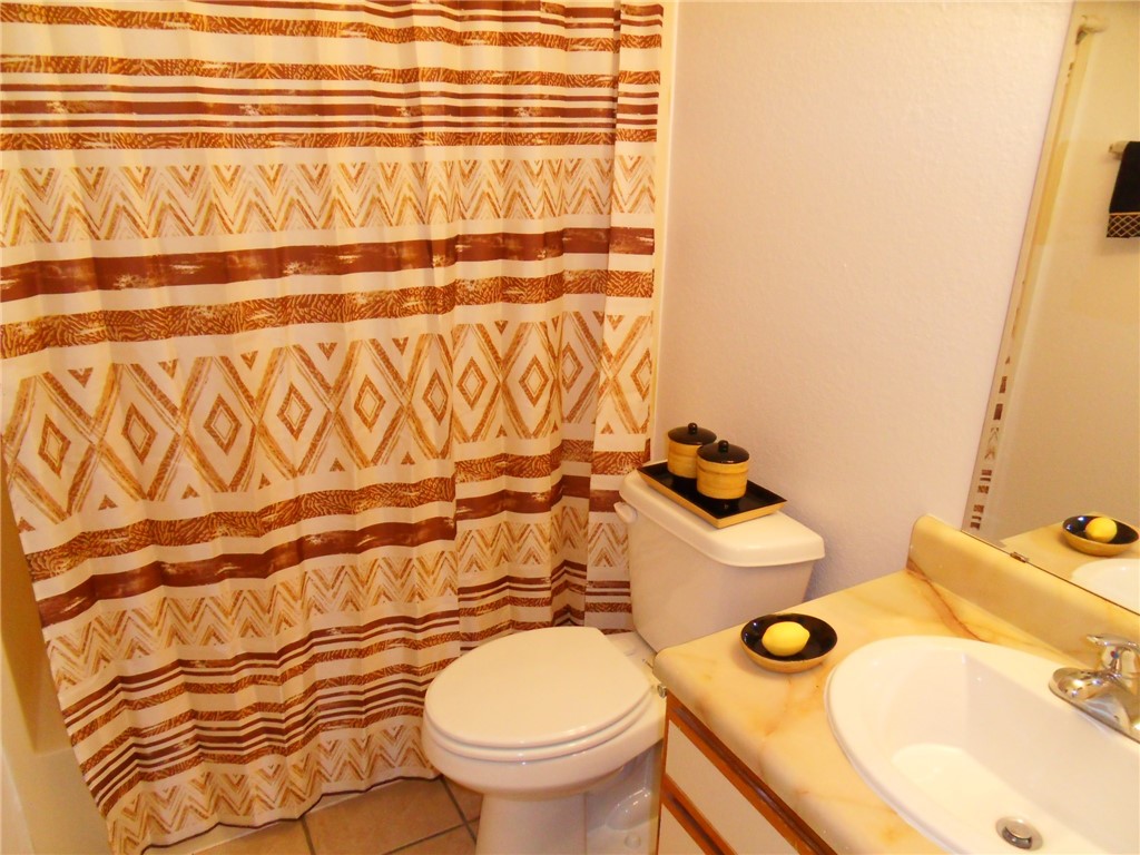 Fiesta Park Add Ph I - Residential Lease