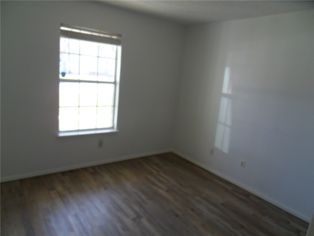 Fiesta Park Add Ph I - Residential Lease