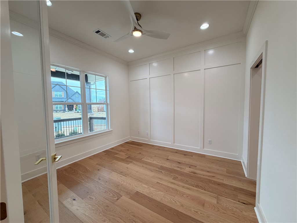 Crescent View - Residential