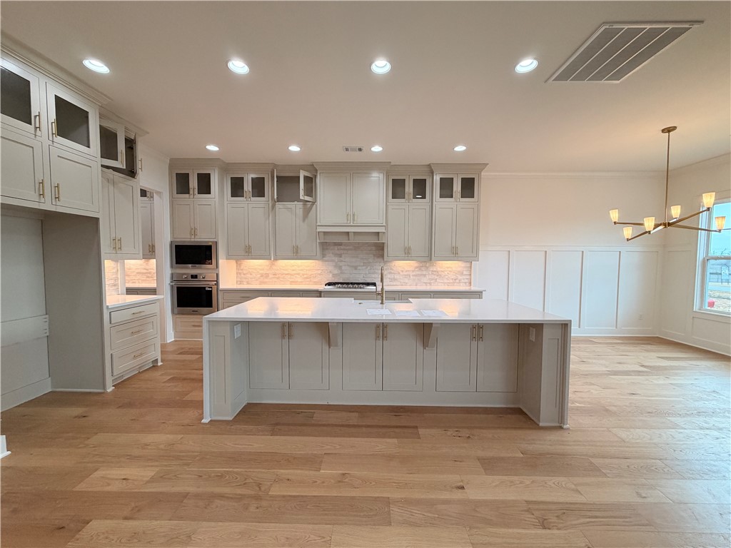 Crescent View - Residential