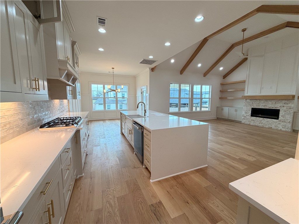 Crescent View - Residential