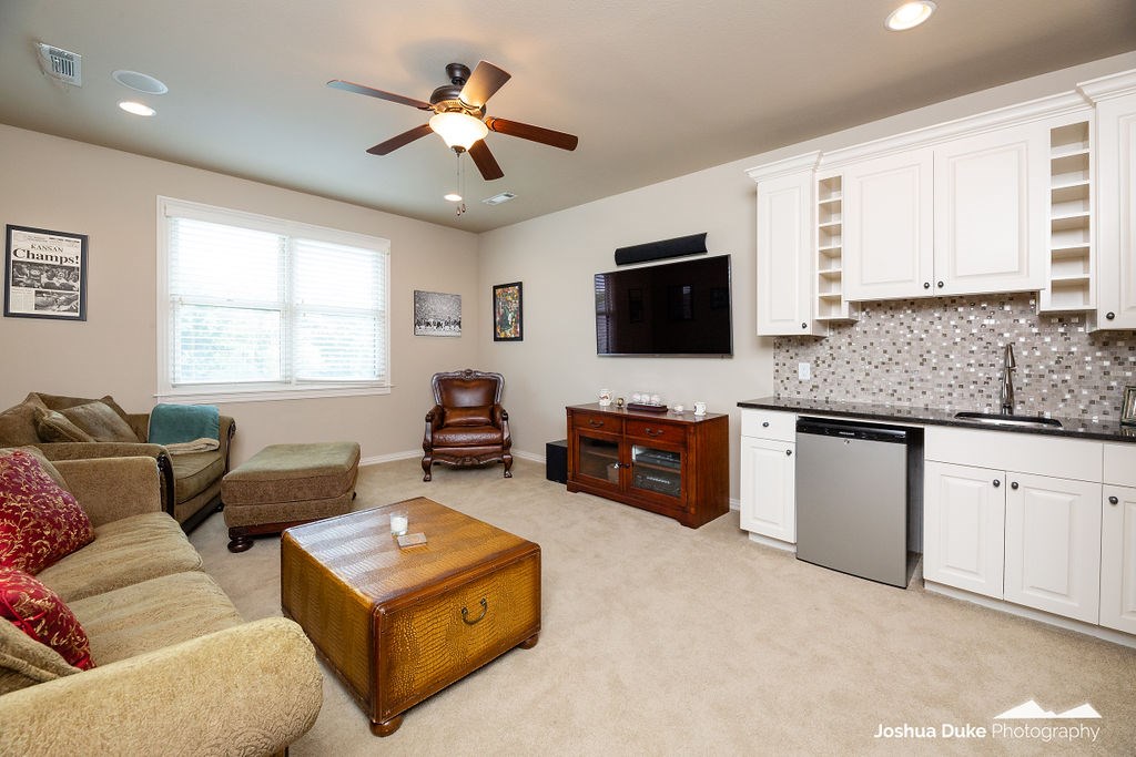 Estates At Dogwood Canyon - Residential