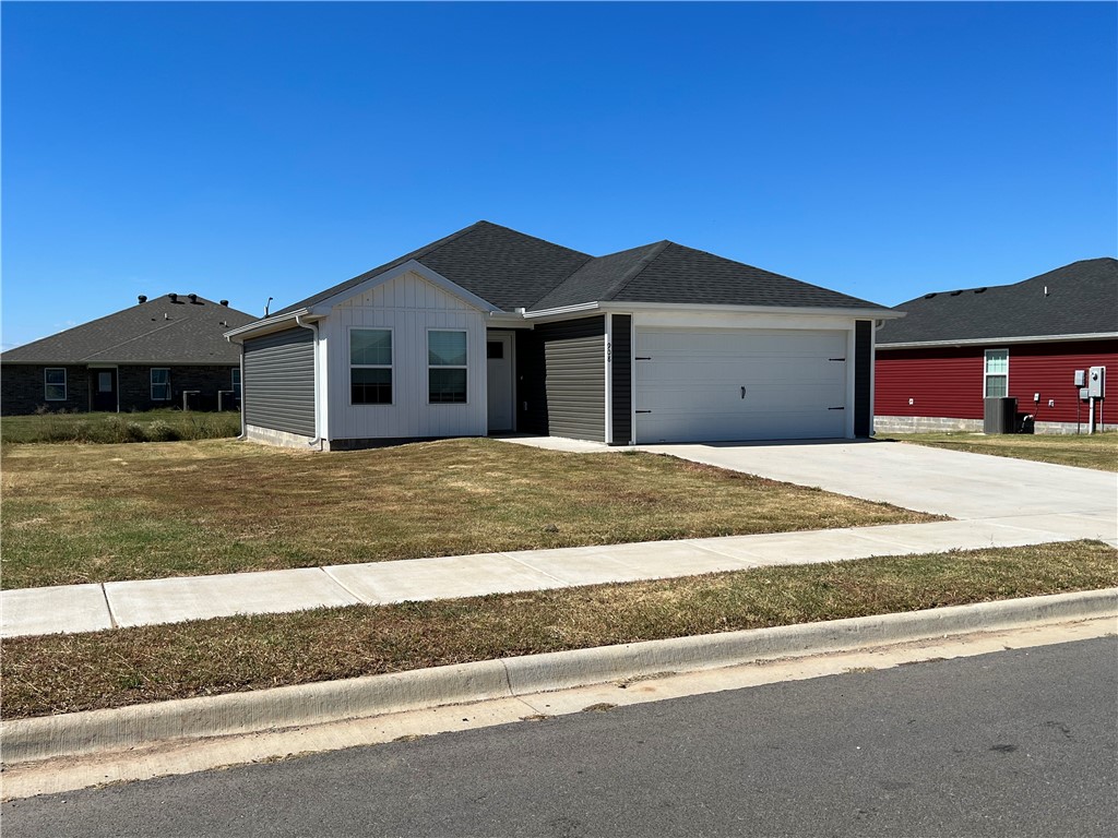 You will love this small home with 3 bedrooms and two baths. It has an open floor plan and is all-electric. It has granite countertops and stainless steel appliances. Comes with Refrigerator, Stove, Microwave, and Dishwasher. It has a modern design that suits a busy and active lifestyle.