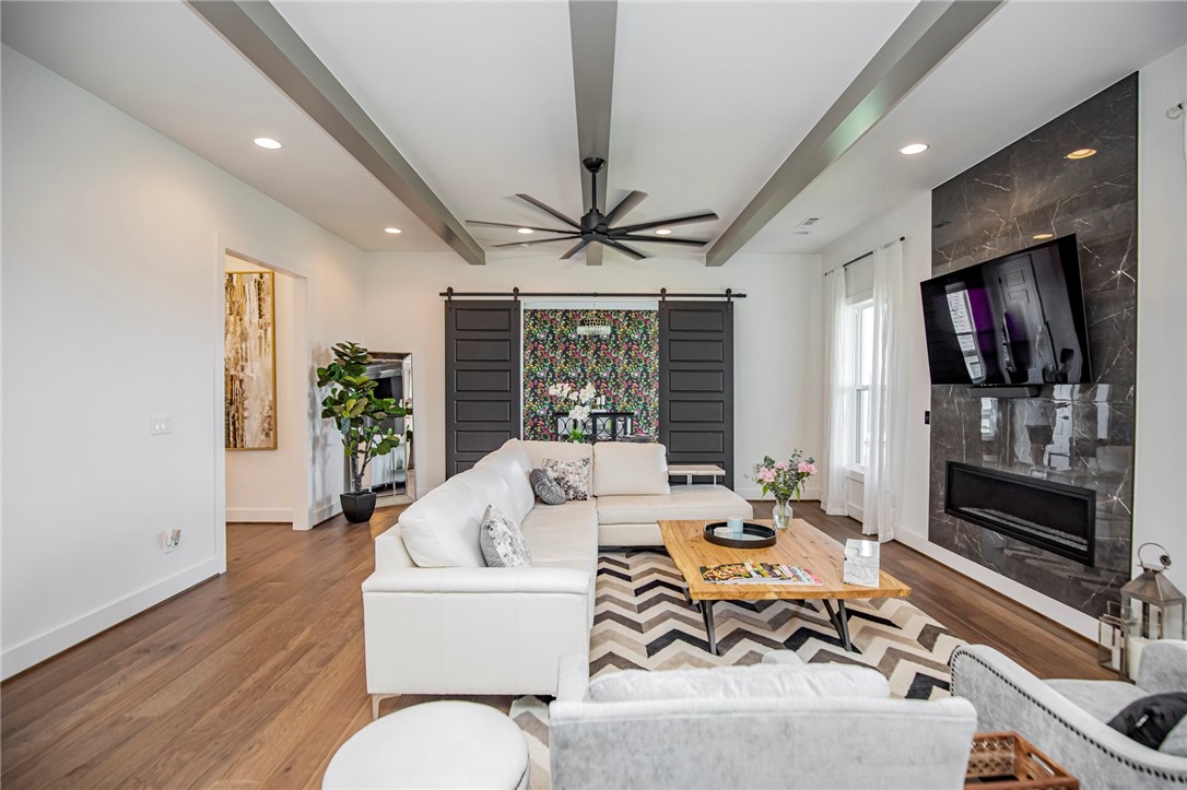 Shadow Valley - Residential