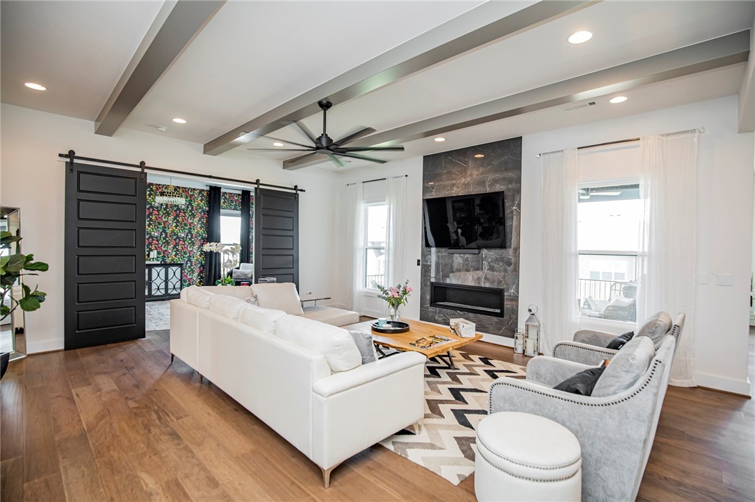 Shadow Valley - Residential