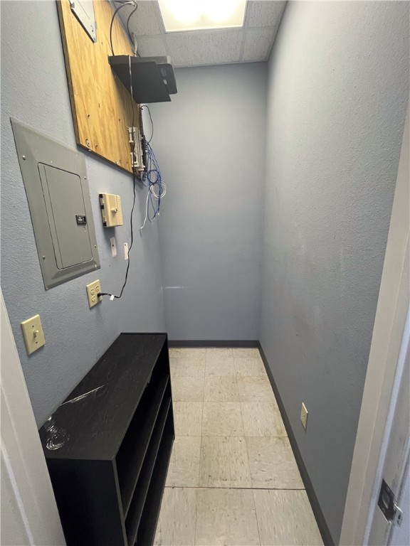 Springdale Business Center - Commercial Lease