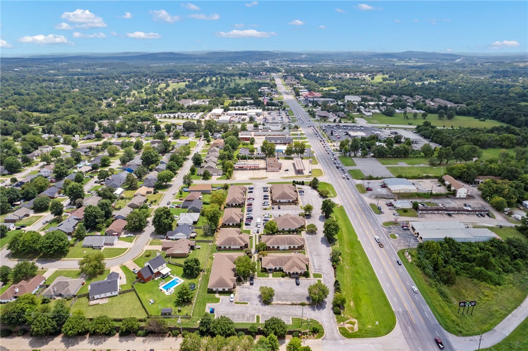 Springdale Business Center - Commercial Lease