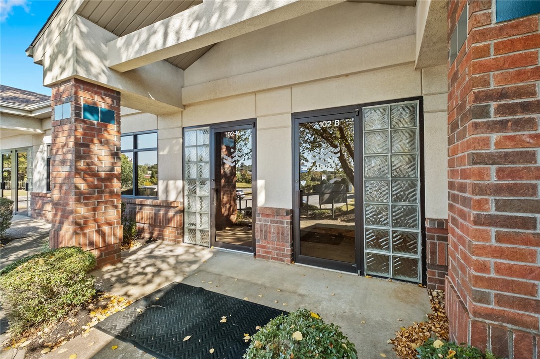 Springdale Business Center - Commercial Lease