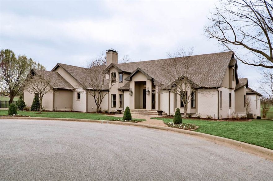 Situated in the heart of the club’s activities, yet on 1.16 acres with mature trees and private pool, this exquisite home provides the optimal setting for entertaining in the interior and exterior spaces. This, essentially brand new home, was completely remodeled in August 2016. The elegant finishes throughout will suit even the most discerning of tastes.